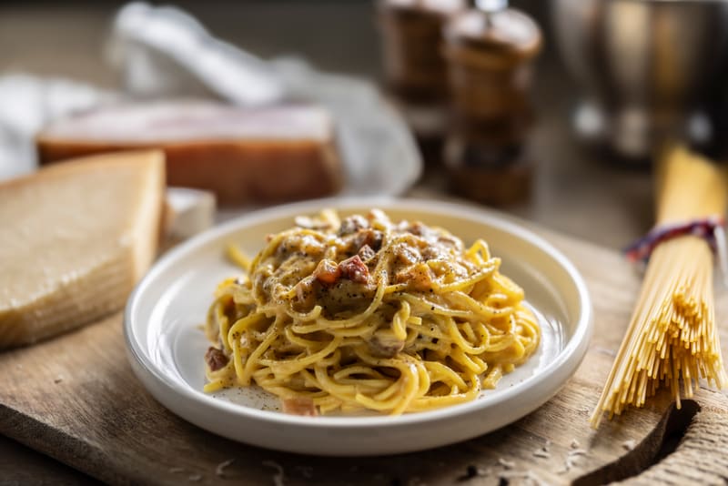Spaghetti carbonara, profesionálne fotky jedla