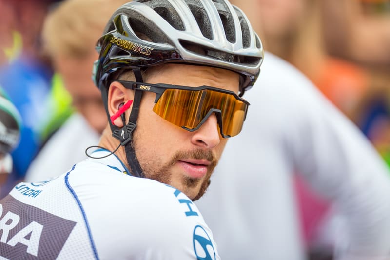 Peter Sagan na štarte pretekov, športová reportážna fotografia